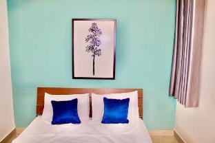 Modern chic studio - near to metro, malls - 301 Apartment in Bengaluru