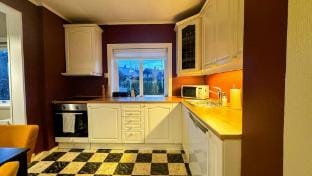 Cozy 2BR apartment with parking Apartment in Oslo