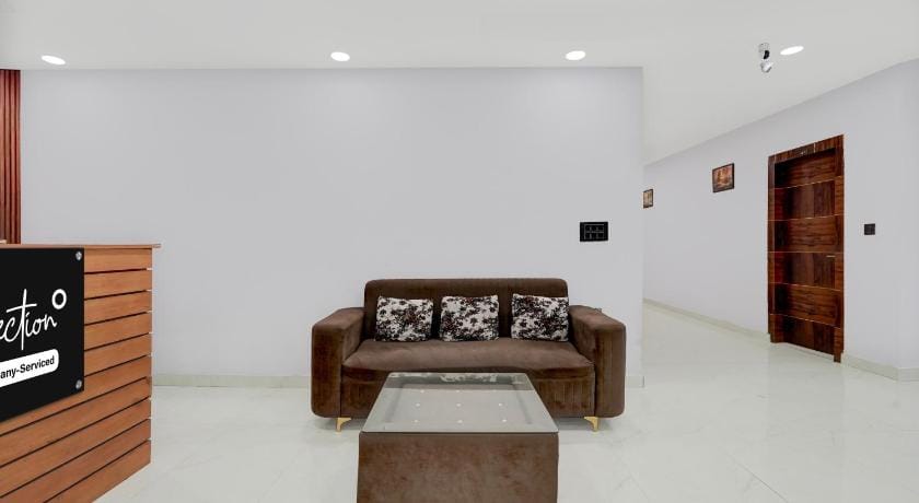 Collection O Sector 18 Metro station Hotel in Noida