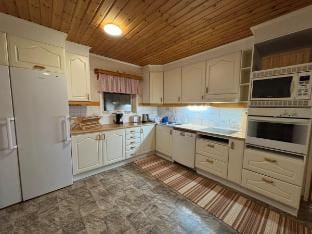 Cozy bungalow Östavall, Ånge with fireplace Vacation rental in Sweden