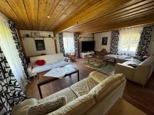 Luxurious 200m ² timber villa Vacation rental in Sweden