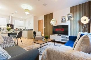Camden Grove Suites Apartment in Birmingham