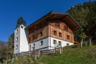 Farmhouse in Tobadill with Mountain Views Apartment in Tyrol