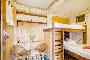 Alon and Sandy room for 2pax Apartment in San Juan