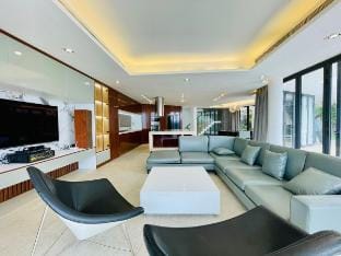 Promotion: Seaview Villa 7Bedrooms Pool BBQ Sauna Villa in Nha Trang