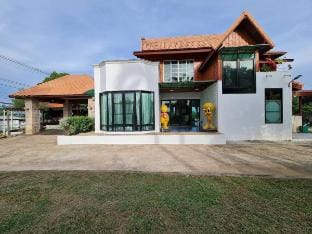 Full house Villa in Pattaya City