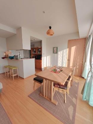 Sunrise Apartment  Apartment in Osaka