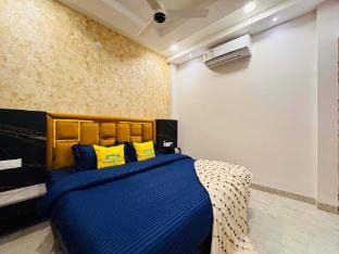 Home Escape 1BHK Elite Near Mahalaxmi Nagar Apartment in India