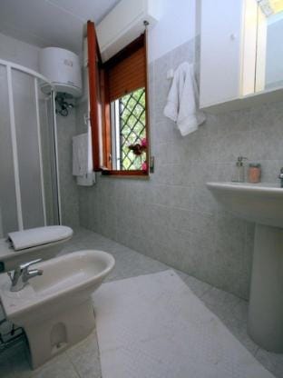 Family bungalow with private garden by Beahost Rentals Apartment in Lignano Sabbiadoro