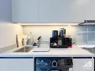 Tranquil Studio Getaway in Dubai's MAG 920 Vacation rental in Dubai