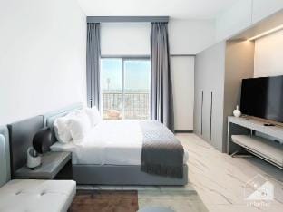 Tranquil Studio Getaway in Dubai's MAG 920 Vacation rental in Dubai