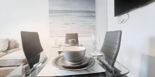 Cosy 2 Bed House w Free Parking Nr Nottingham Vacation rental in Newark and Sherwood District