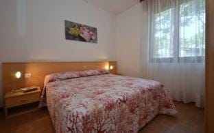 Spacious four room apartment with garden space Apartment in Lignano Sabbiadoro
