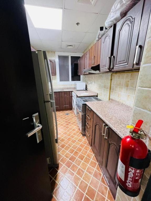 Cool Partition Room in Al barsha 1 Villa in Dubai