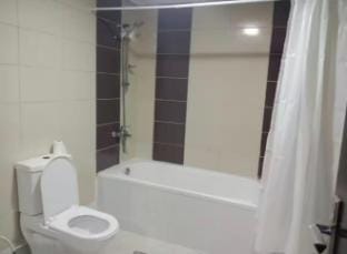 Fancy Partition Room Near Mashreq Metro / SZ Road Villa in Dubai