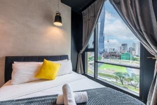 6pax | 2BR | KL118 View | 5min to train Station Vacation rental in Federal Territory of Kuala Lumpur