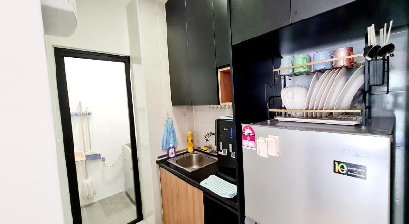 VIM3 DesaParkCity Ikea OneU TheCurve ISP School ML Apartment in Petaling Jaya