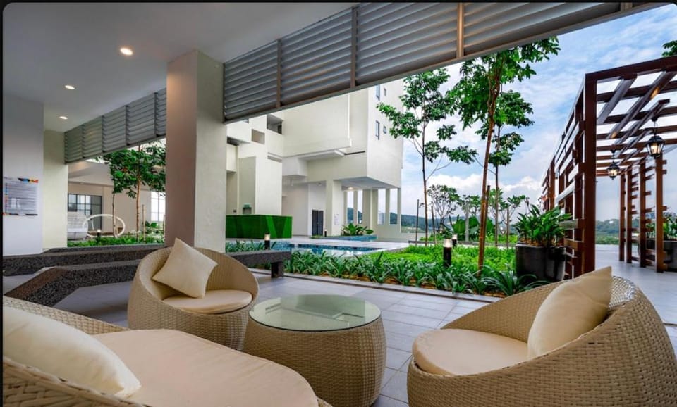 VIM3 DesaParkCity Ikea OneU TheCurve ISP School ML Apartment in Petaling Jaya