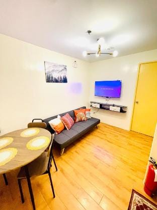 Gin 2BR Condotel Unit Vacation rental in Davao City