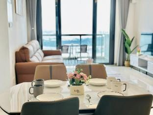 R&F Luxury Apartment for Family by Xin An Apartment in Johor Bahru
