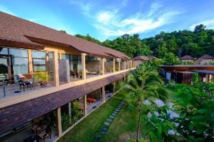 Deluxe Balcony Connecting - Koh Lipe Vacation rental in Thailand