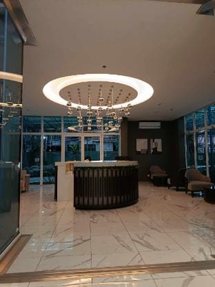 1BR: with pool + ideal to Family and Friends Apartment in Pasig