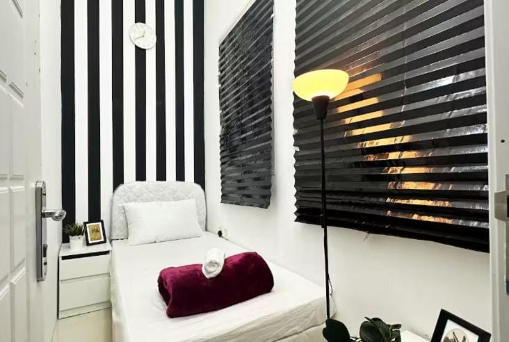 City Stay Partition Room in al Barsha 1 Near Metro Villa in Dubai