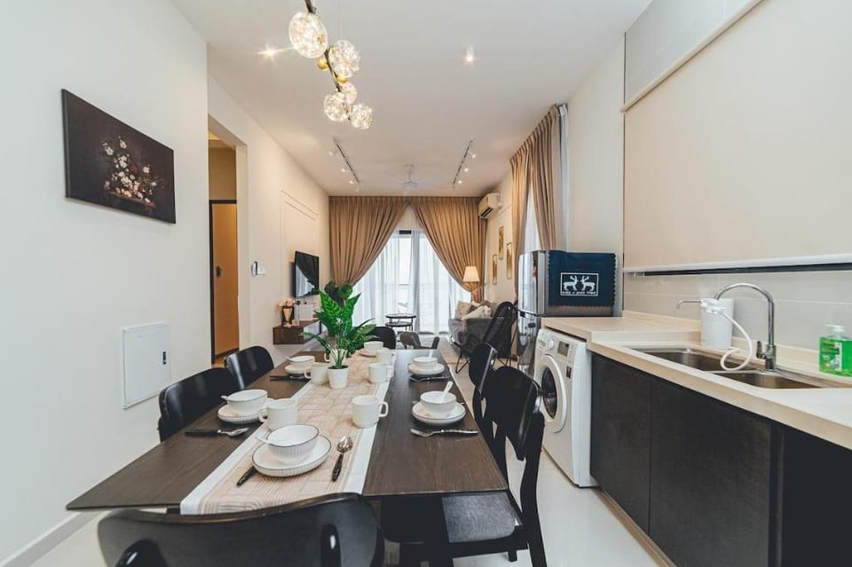 Danga Bay Harmony Hideout 3BR 8pax Balcony Seaview Apartment in Johor Bahru