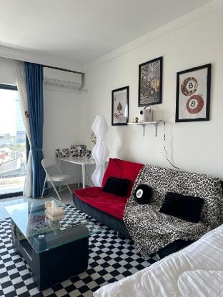 MetroStay | The 9th-Floor Hangout CityView Escape Apartment in Phnom Penh Province