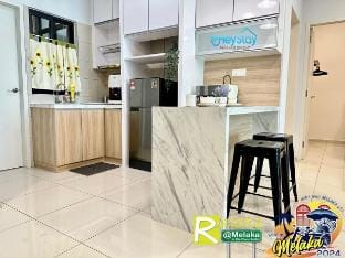 Ongkimwee 3BedRoom 9Pax/3MinsToJonkerSt/VideoGame Vacation rental in Malacca