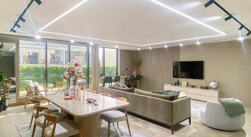 Modern Studio with rooftop pool and gym in JVC Apartment in Dubai