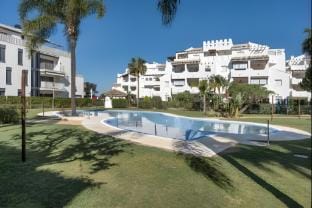 Budha Candor free parking by Staycare Apartment in Rota