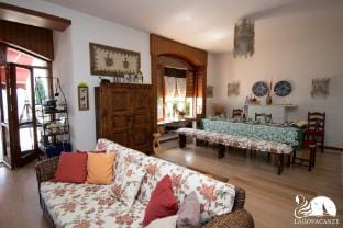 Villa Lydia in Padenghe sul Garda Villa in Province of Brescia