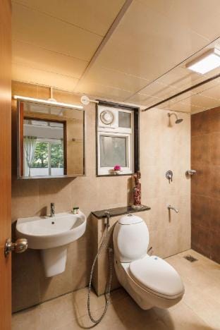 Grandeur Vista 1BR in E-City | 40+ luxe amenities Vacation rental in Bengaluru