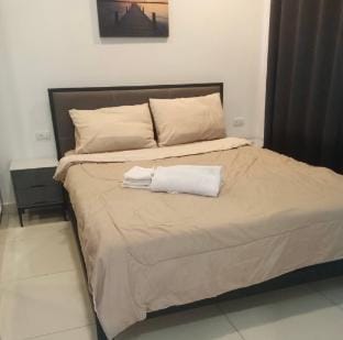 Compact Room In Wonderful Pool Apartment in Pattaya City