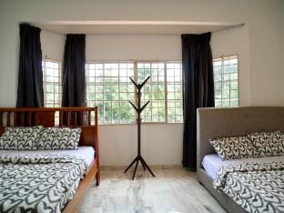 Bungalow with Pool at PD Villa Port Dickson Vacation rental in Port Dickson