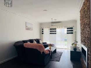 3 BR villa in Werribee near to Werribee CBD Vacation rental in Melbourne