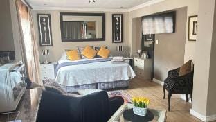 Artzy’s  private studio @77 Vacation rental in Johannesburg