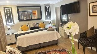 Artzy’s  private studio @77 Vacation rental in Johannesburg