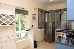 Casa Cenica - 2bhk furnished apt,Arpora pool view Vacation rental in Goa, India