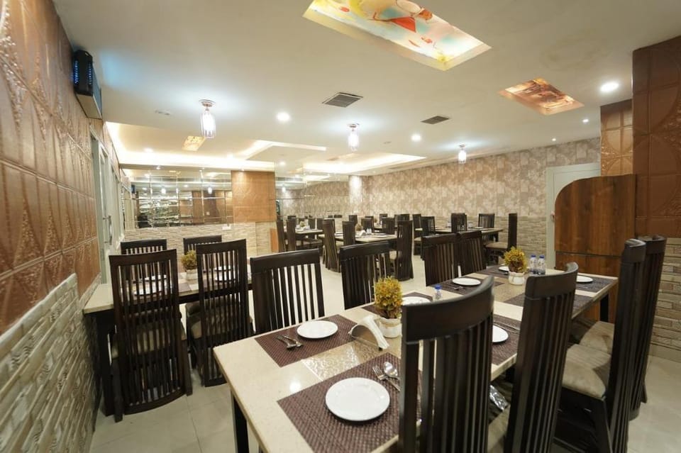 THE AMBIENCE HOTEL Hotel in Punjab, India