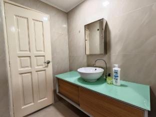 Studio @KLCC with KL tower view Vacation rental in Federal Territory of Kuala Lumpur