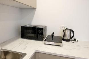 Whole Floor / 3 Bed 3 Bath / 1 min BTS Prompong Vacation rental in Bangkok