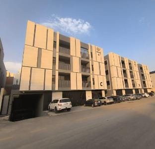 Lovely & Spacious Three Bedroom flat in Alnarjis Apartment in Riyadh