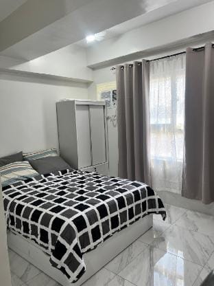 Minimalist condo w/Wifi&Netflix Vacation rental in Cebu City