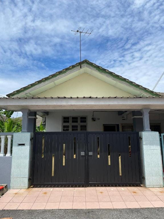HOMESTAY INDAH 32 Hotel in Pahang, Malaysia