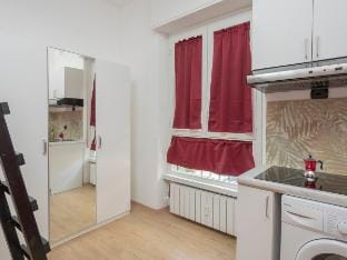 Romantic Milan: Duomo and Centrale 10 min, Isola Vacation rental in Milan