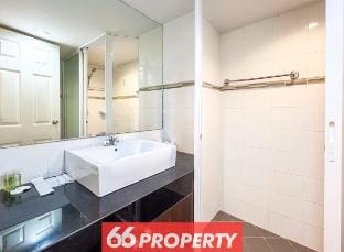 Cozy Apartment in Nimman • Desk w/Screen  Vacation rental in Chiang Mai