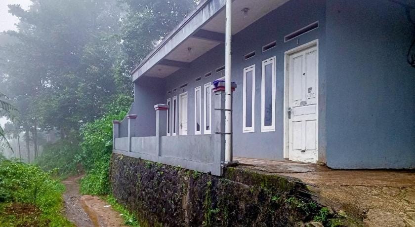 Bima Homestay Puncak RedPartner Hotel in Cisarua