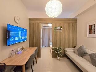 Condotel 1BR Unit w/ Balcony FAME Residences #FM64 Apartment in Mandaluyong